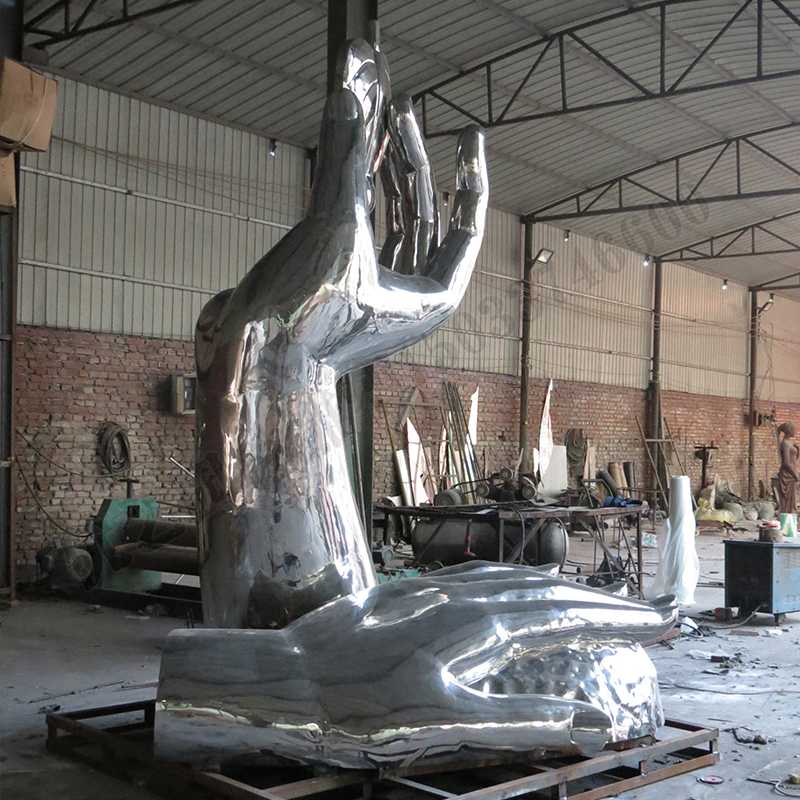 手托水滴雕塑，不銹鋼手托水滴雕塑，手托水滴景觀雕塑